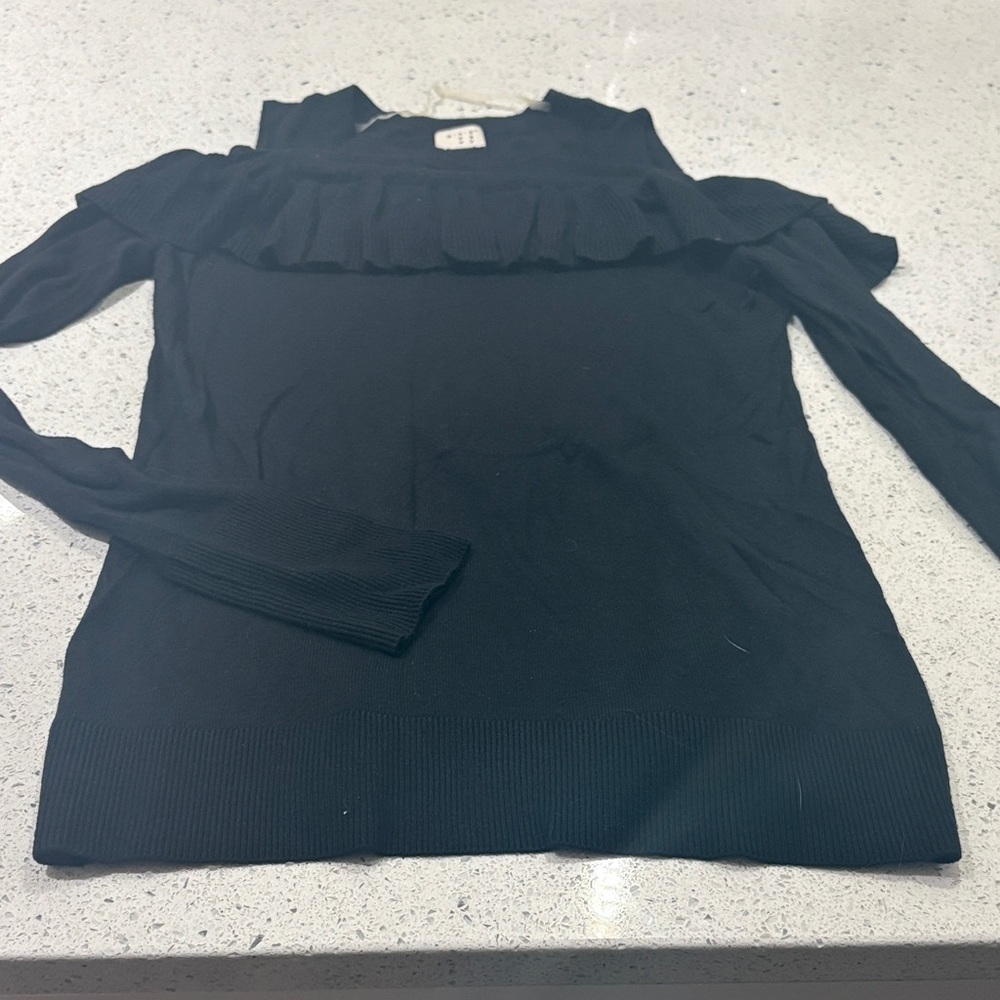 And Ea Wy - Elegant Black Ruffled Women's Top - Size S